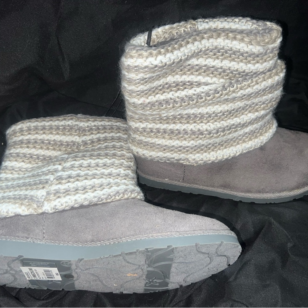 Girl boots
